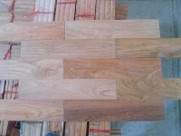 Ván sàn gỗ hương